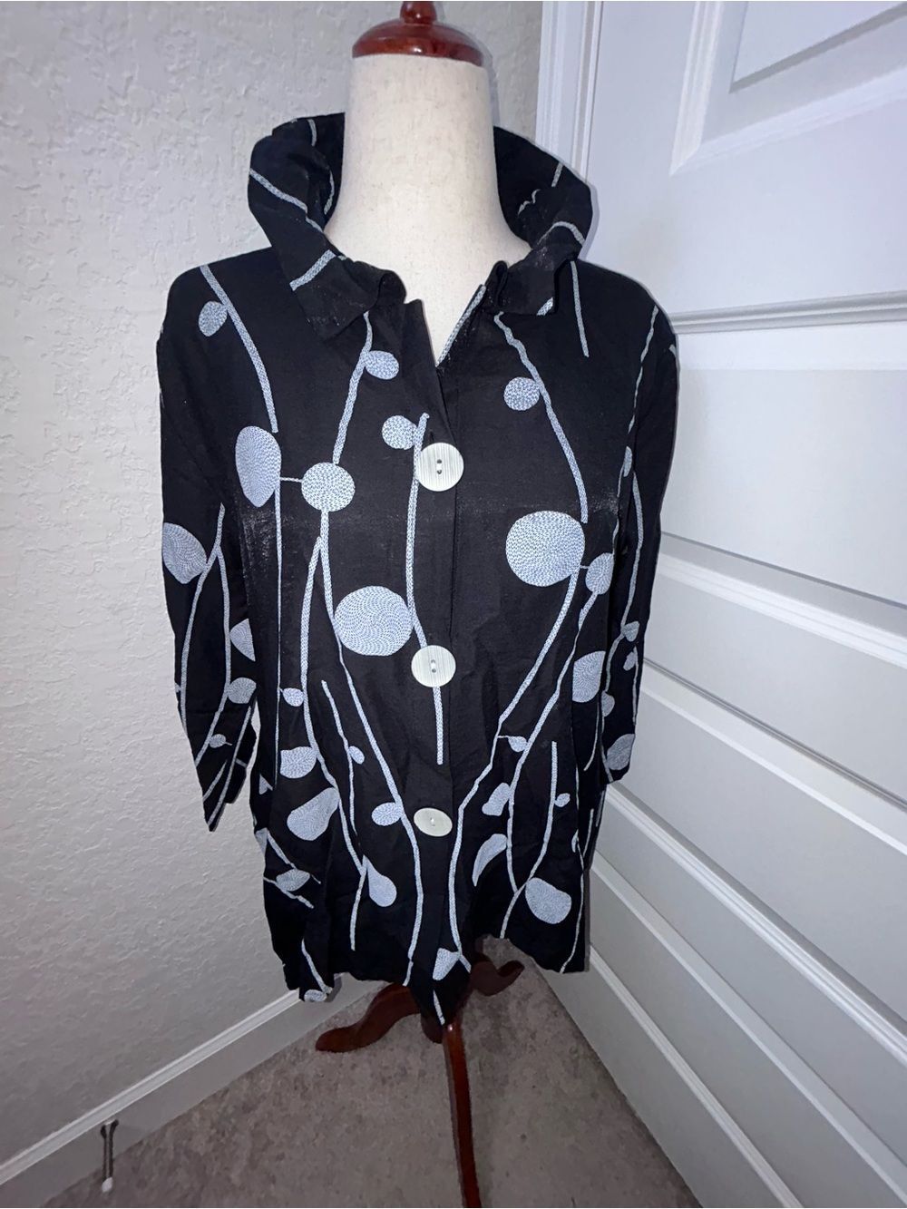Whispers Large Button Front Long Sleeve Lagenlook Statement Shirt Top Jacket
